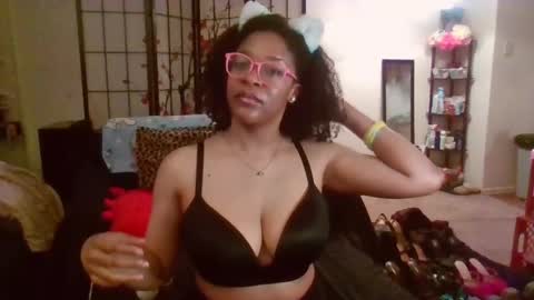  HysteriaHeels  online show from 05/26/26, 03:35