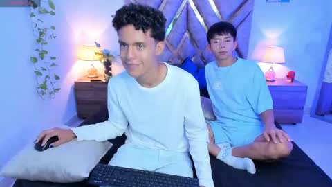 Snapshot of hyunjin_sun chatting on 10/03/25, 01:02 Son Hyunjin online show from 10/03/25, 01:02