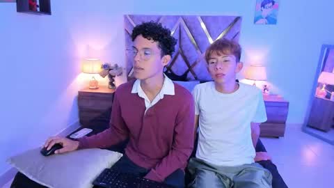 Snapshot of hyunjin_sun chatting on 11/07/25, 01:27 Son Hyunjin online show from 11/07/25, 01:27