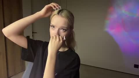 Anny online show from 07/01/26, 06:29