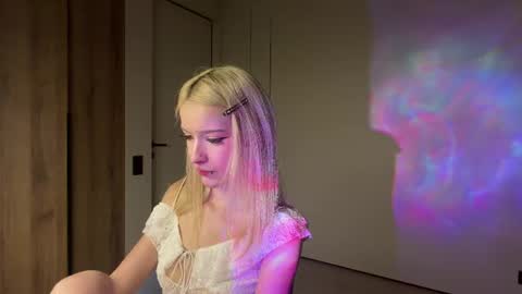 Anny online show from 07/28/26, 08:52