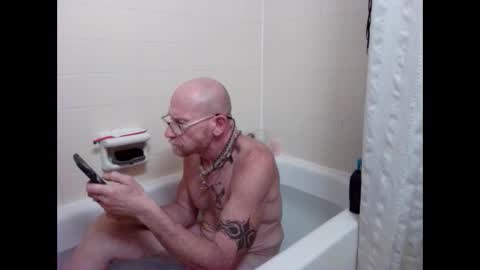 i1nt2fuk online show from 09/18/25, 04:09