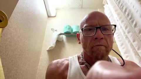 i1nt2fuk online show from 09/27/25, 03:50
