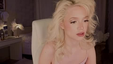 Joselle online show from 05/11/26, 08:06