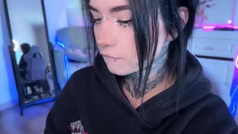 Snapshot of i_died_again chatting on 09/19/25, 08:49 Asya  online show from 09/19/25, 08:49