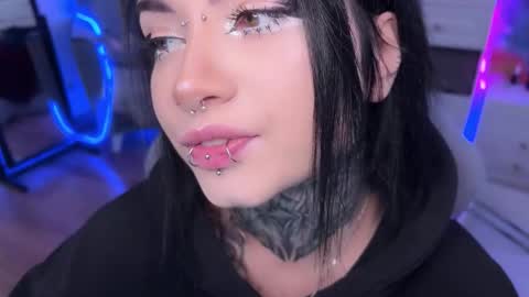 Snapshot of i_died_again chatting on 09/27/25, 09:03 Asya  online show from 09/27/25, 09:03