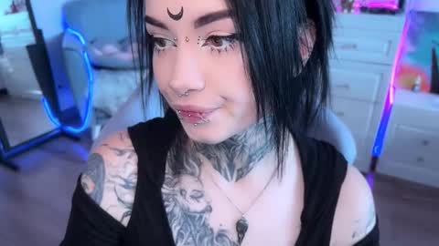 Snapshot of i_died_again chatting on 09/28/25, 09:14 Asya  online show from 09/28/25, 09:14