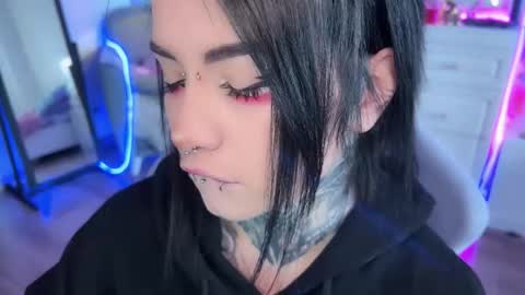 Snapshot of i_died_again chatting on 10/05/25, 08:23 Asya  online show from 10/05/25, 08:23