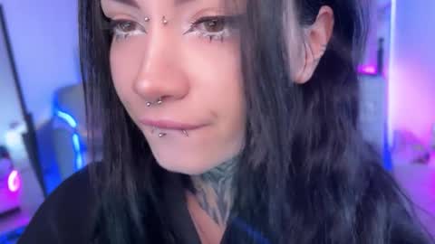 Snapshot of i_died_again chatting on 10/22/25, 08:47 Asya  online show from 10/22/25, 08:47