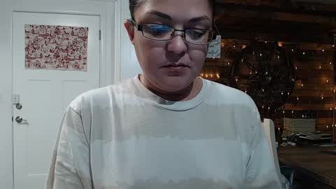 Snapshot of i_fetishize_u chatting on 12/01/24, 11:36 ShortStuff online show from 12/01/24, 11:36