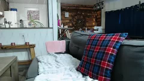 Snapshot of i_fetishize_u chatting on 02/09/25, 09:17 ShortStuff online show from 02/09/25, 09:17