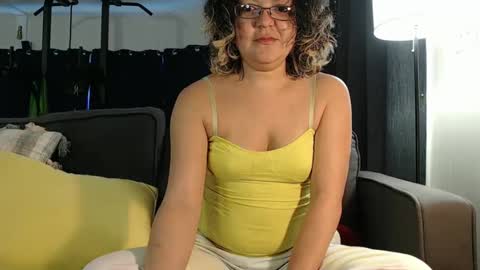 Snapshot of i_fetishize_u chatting on 02/22/25, 03:36 ShortStuff online show from 02/22/25, 03:36