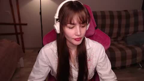 elisabeth online show from 11/15/25, 10:12