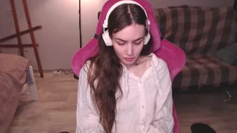 elisabeth online show from 12/01/25, 10:20