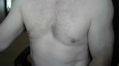 Snapshot of i_was_a_shy_dad chatting on 09/23/25, 02:20 i_was_a_shy_dad online show from 09/23/25, 02:20