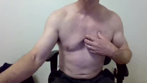 Snapshot of i_was_a_shy_dad chatting on 10/16/25, 01:56 i_was_a_shy_dad online show from 10/16/25, 01:56