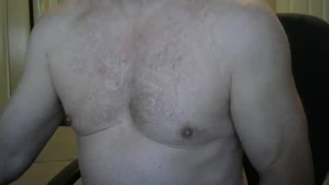 Snapshot of i_was_a_shy_dad chatting on 10/19/25, 01:56 i_was_a_shy_dad online show from 10/19/25, 01:56