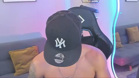 Light online show from 07/03/26, 04:08