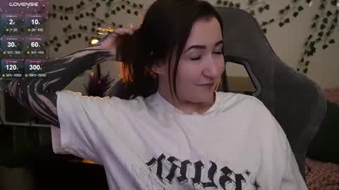 Meg  online show from 11/09/25, 02:21