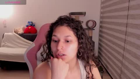 On instagram Imm  NikkiHelp me reach 100 likes online show from 10/19/25, 03:40