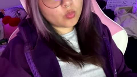 Zoe 3 online show from 06/01/26, 01:40