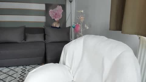 Baby Gal online show from 06/02/26, 08:16