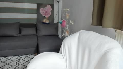Baby Gal online show from 06/08/26, 07:53