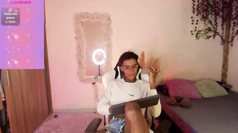 Snapshot of iamandrey_ chatting on 05/04/26, 01:29 iamandrey_ online show from 05/04/26, 01:29