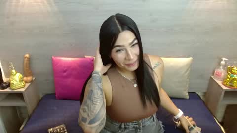 Snapshot of iamcarollvbna chatting on 10/15/25, 04:34  Caroll online show from 10/15/25, 04:34