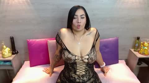 Snapshot of iamcarollvbna chatting on 10/17/25, 03:31  Caroll online show from 10/17/25, 03:31