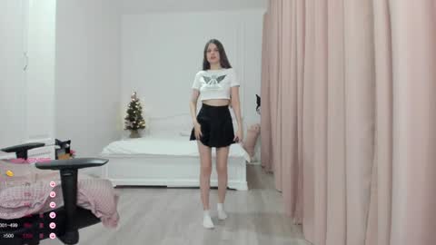 Cassie  STREAMS HERE EVERYDAY online show from 12/21/24, 08:32