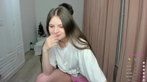 Cassie  STREAMS HERE EVERYDAY online show from 12/31/24, 05:33
