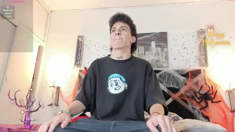 Snapshot of iamduque chatting on 11/02/25, 04:04 Iam Joseant online show from 11/02/25, 04:04