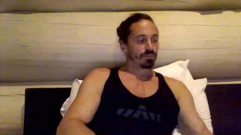 Snapshot of iamfa9 chatting on 10/14/25, 01:28 iamfa9 online show from 10/14/25, 01:28