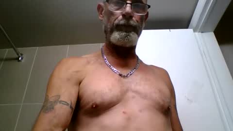 Snapshot of iamgoat_69 chatting on 10/20/25, 12:16 Goat Lulu Elektra online show from 10/20/25, 12:16