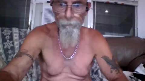Snapshot of iamgoat_69 chatting on 05/21/26, 06:09 Goat Lulu Elektra online show from 05/21/26, 06:09