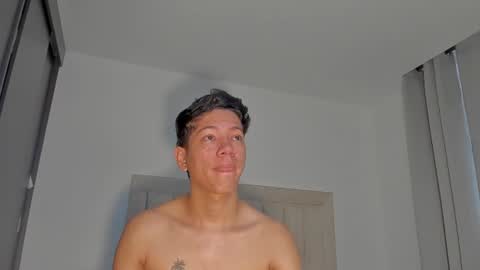 Juliiiiian online show from 06/12/26, 11:09