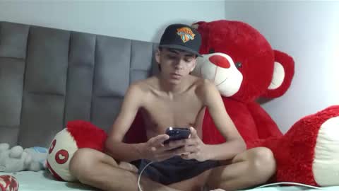 Snapshot of iammaik chatting on 03/11/25, 05:38 iammaik online show from 03/11/25, 05:38