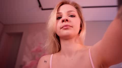 Nina  online show from 07/07/26, 06:05