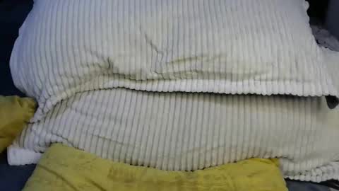 Snapshot of iampolca chatting on 10/29/25, 11:12 iampolca online show from 10/29/25, 11:12