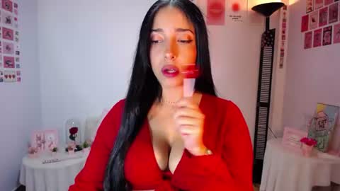 Snapshot of iamroxanne chatting on 08/01/26, 04:56 Camila online show from 08/01/26, 04:56
