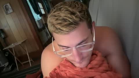 iamtommyparker online show from 09/25/25, 04:11