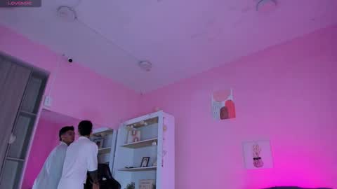 IAN CASTILLO online show from 11/05/25, 11:10