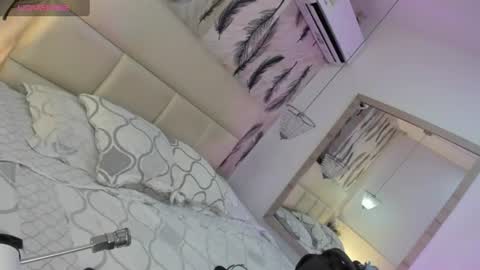 Ian   Charlotte online show from 07/10/26, 06:32