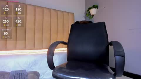 Iam online show from 07/25/26, 09:23