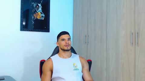 I A N -- H A M M E R online show from 09/10/25, 11:38