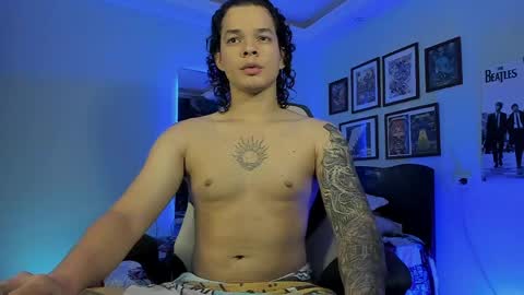 Snapshot of ian_versace chatting on 05/15/26, 04:30 Andres online show from 05/15/26, 04:30