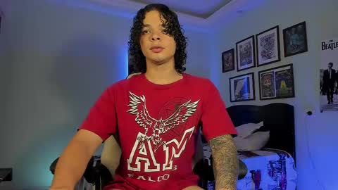 Snapshot of ian_versace chatting on 05/15/26, 07:10 Andres online show from 05/15/26, 07:10