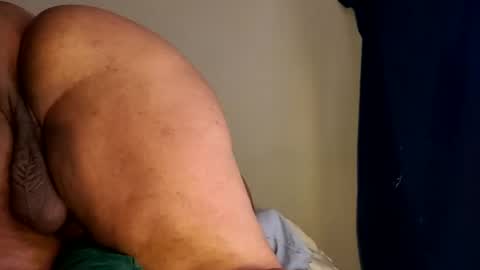 Snapshot of iandromedia chatting on 09/22/25, 02:19 iandromedia online show from 09/22/25, 02:19