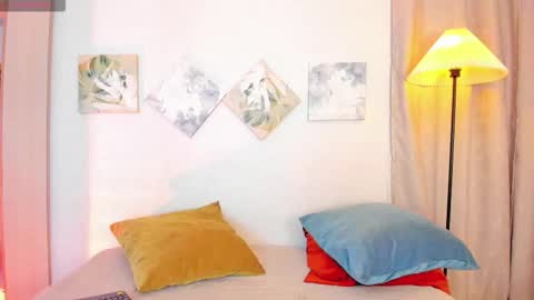 ian  online show from 12/14/25, 05:24